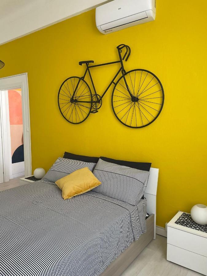 Casa Arcobaleno Apartment เวนติมิญา ภายนอก รูปภาพ