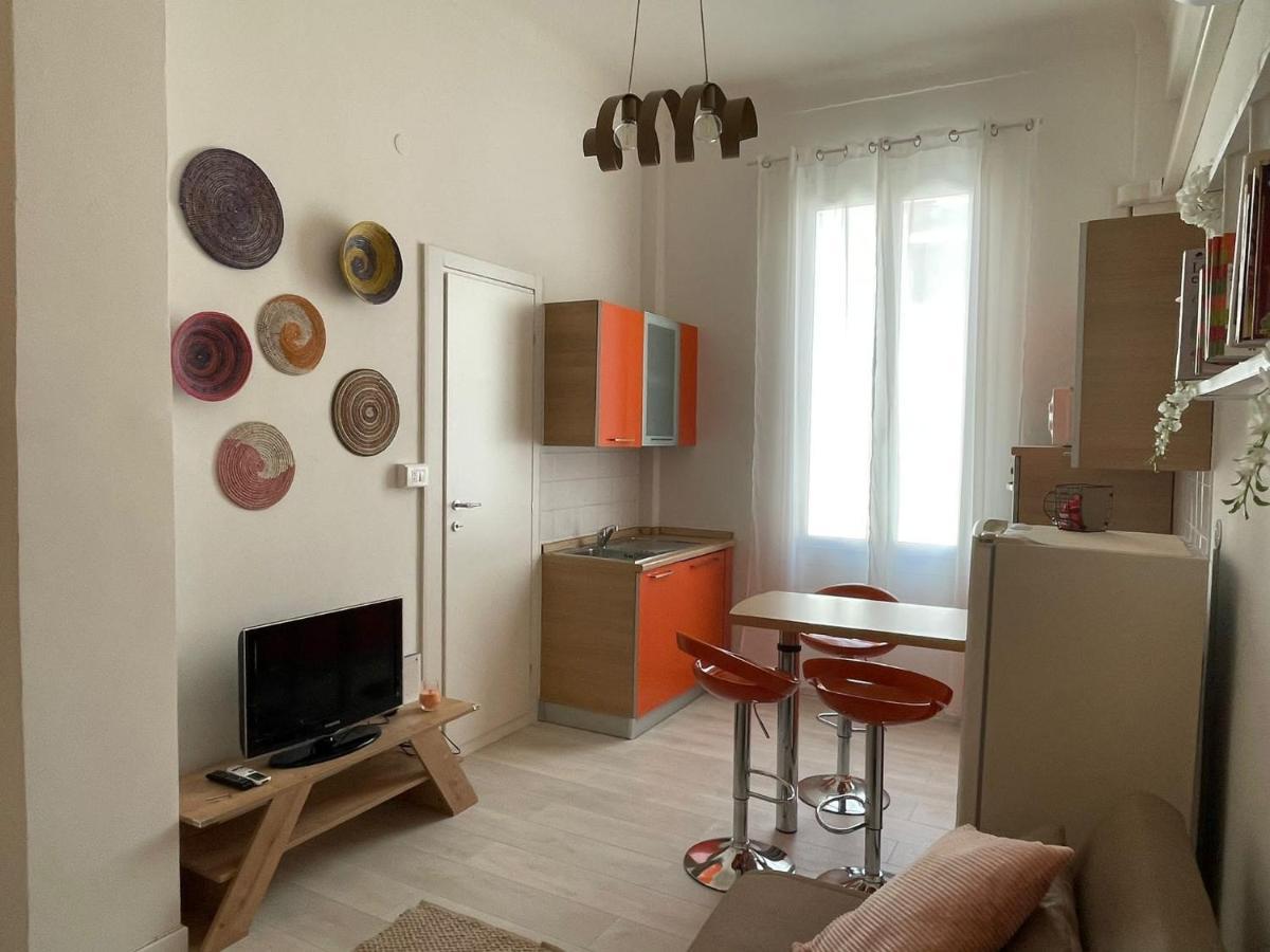 Casa Arcobaleno Apartment เวนติมิญา ภายนอก รูปภาพ
