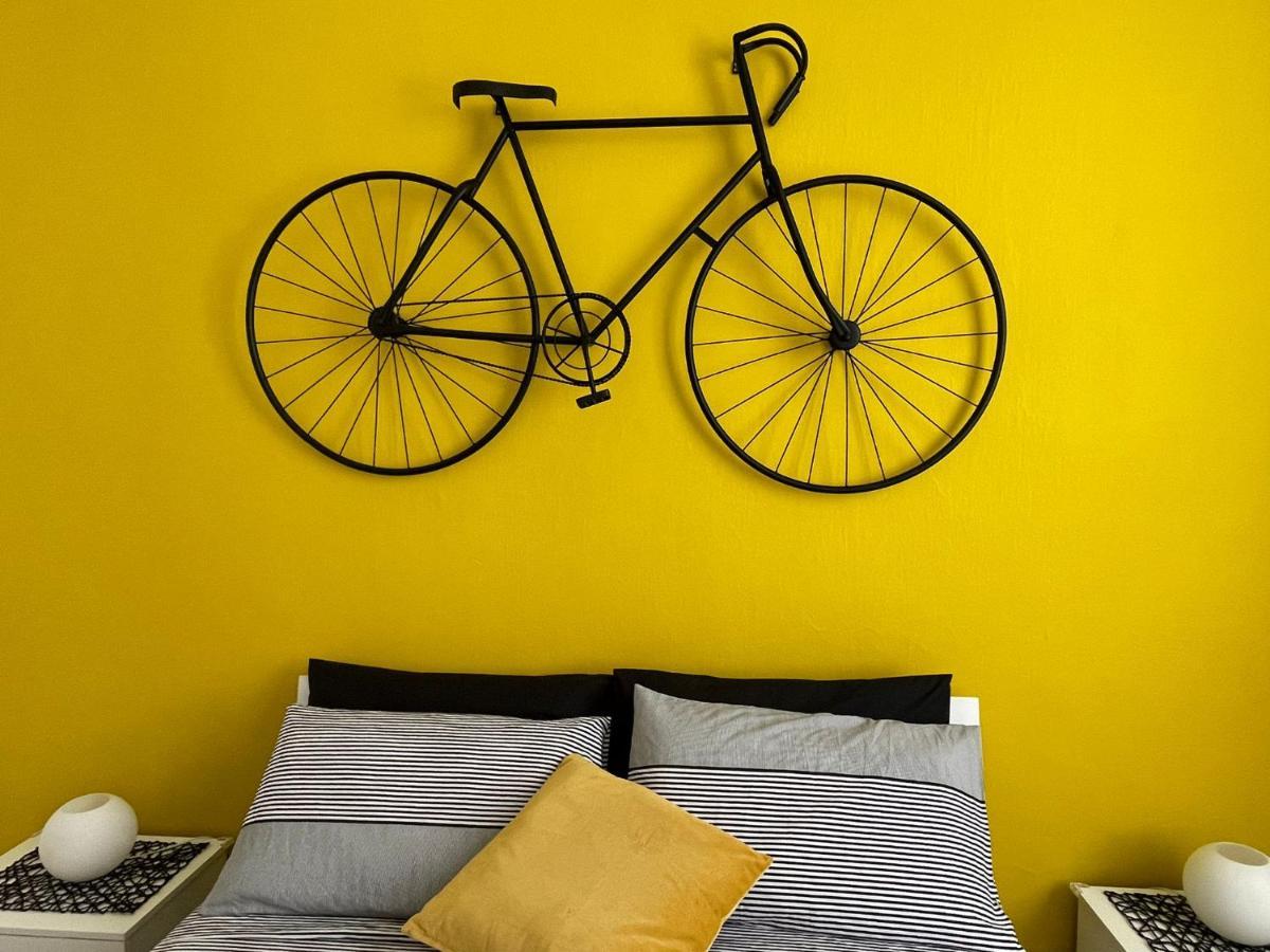 Casa Arcobaleno Apartment เวนติมิญา ภายนอก รูปภาพ